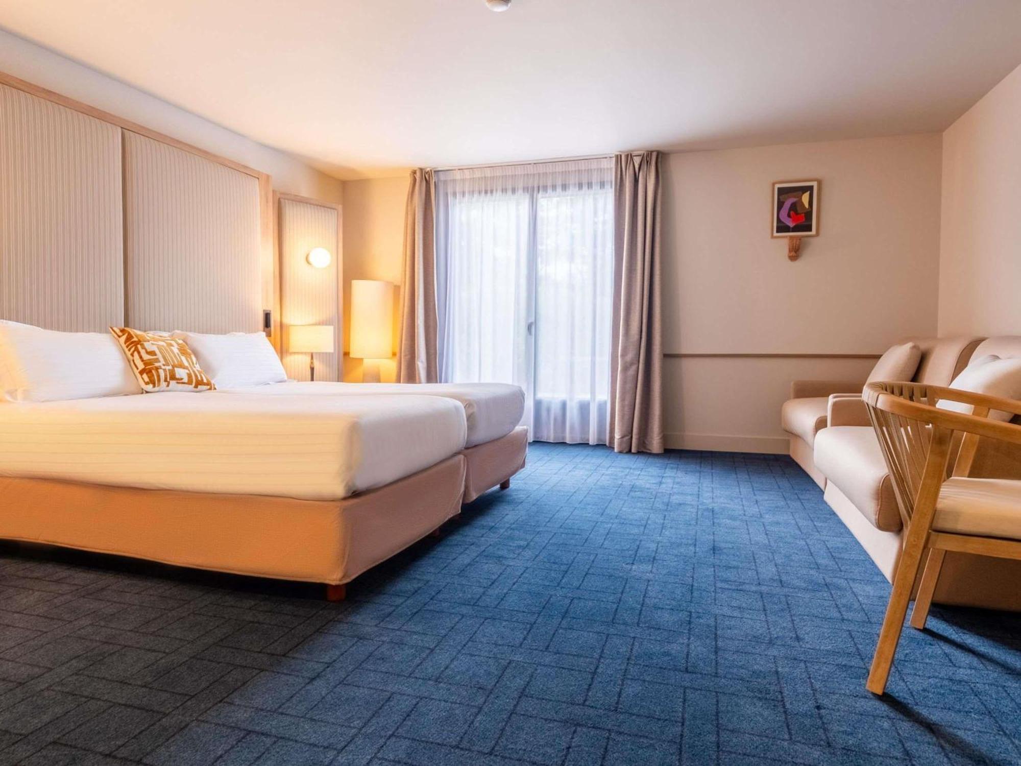 Superior King Room with Two Sofa Beds